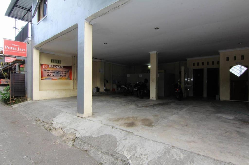 Wisma Putra Jaya Hotel Kaliurang Zewnętrze zdjęcie